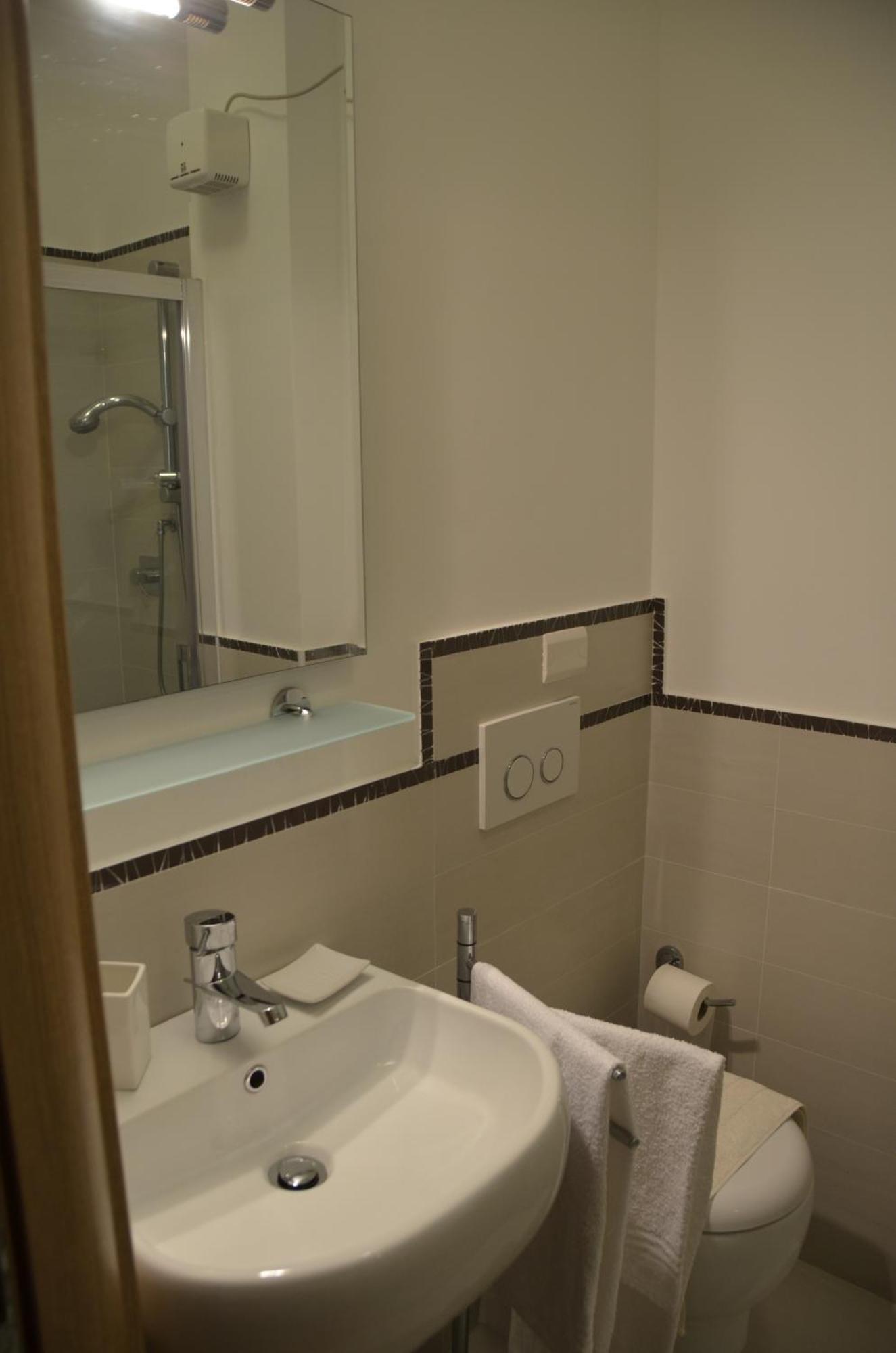 Hotel Ambasciatori Pineto Habitación foto